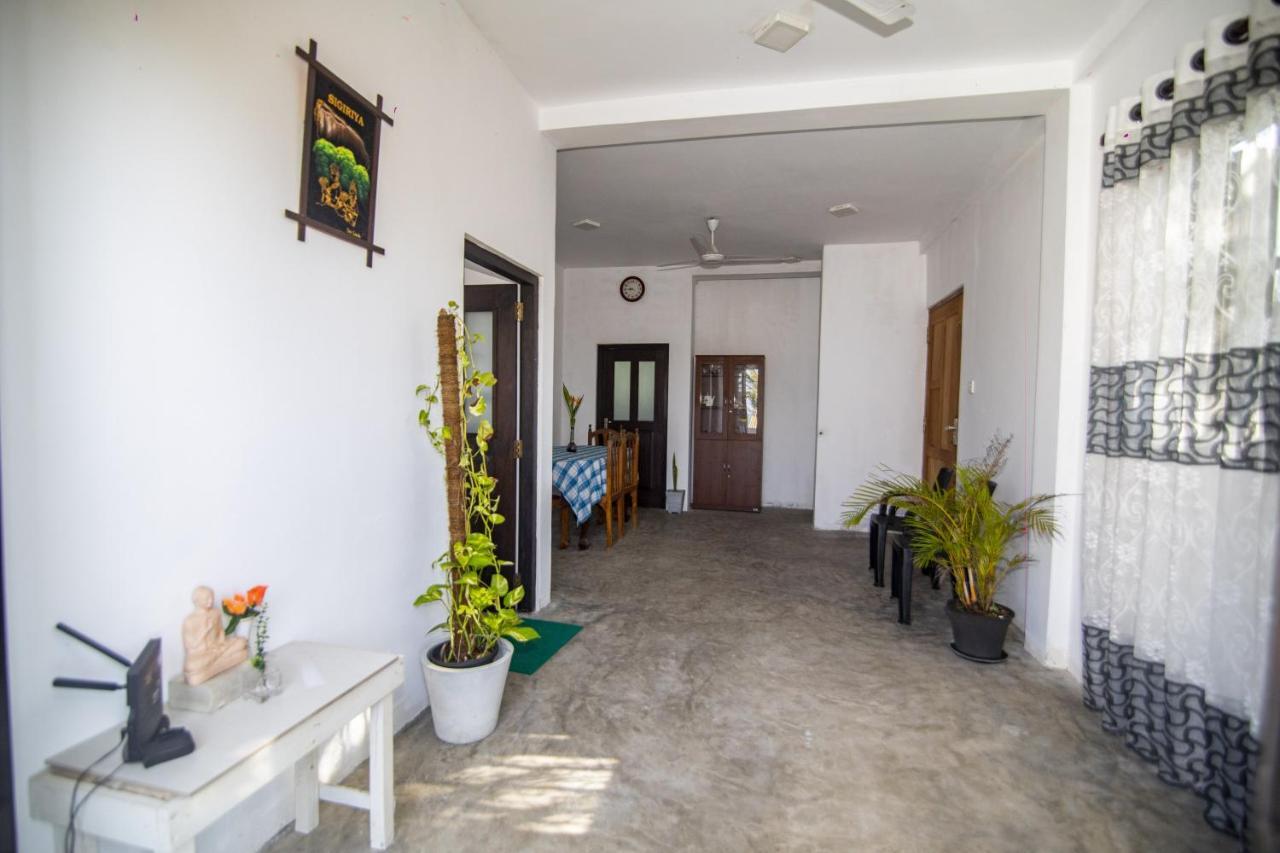 Aira Hotel Bussa Exterior photo